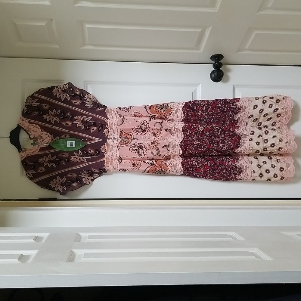 FARM Rio Multicolor Maxi Dress - Picture 8 of 15